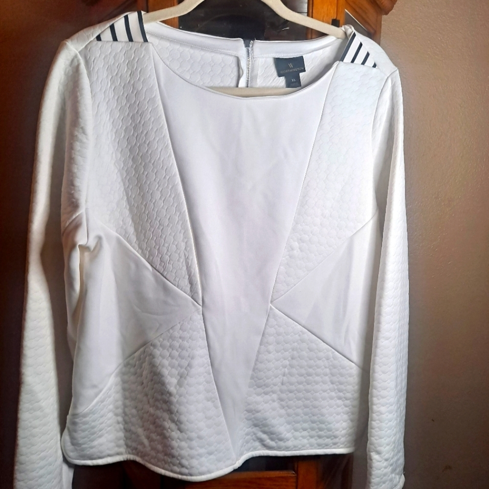 ***CHARITY SALE*** Worthington XL NWT Polar Bear Jacquard Top